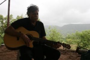 Vijay, music, rain in the Kolwan Valley